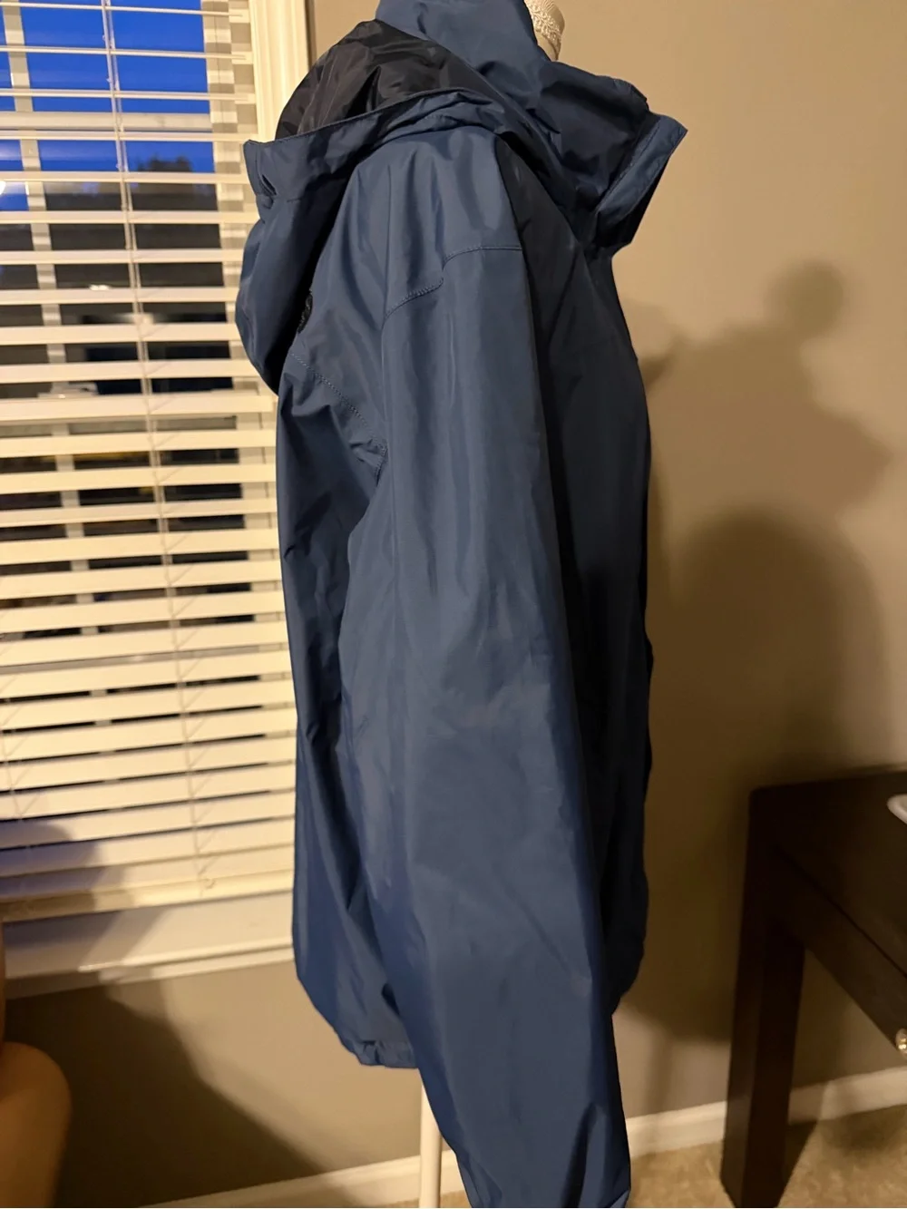 The North Face Men’s Slate Blue Hooded Raincoat